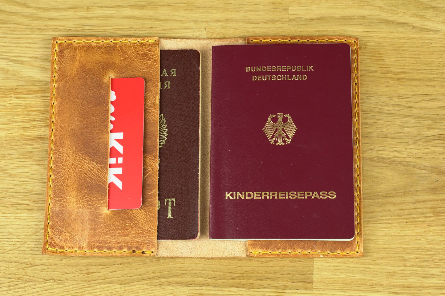 Passport cover made of Badalassi Carlo Veg Tan leather – Hand-stitched quality