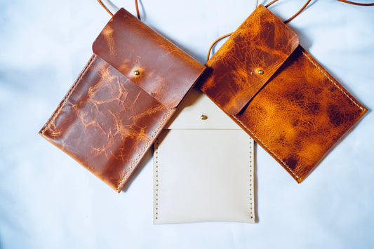 Leder Handytasche Crossbody – Universalpassend für alle Smartphones