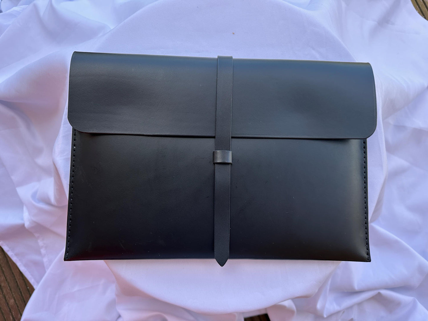 MacBook Lederhülle Notebook Hülle mit Klappe Laptop Sleeve minimalistische MacBook Hülle | 13", 14", 15", 16" Notebook 17 Schwarz