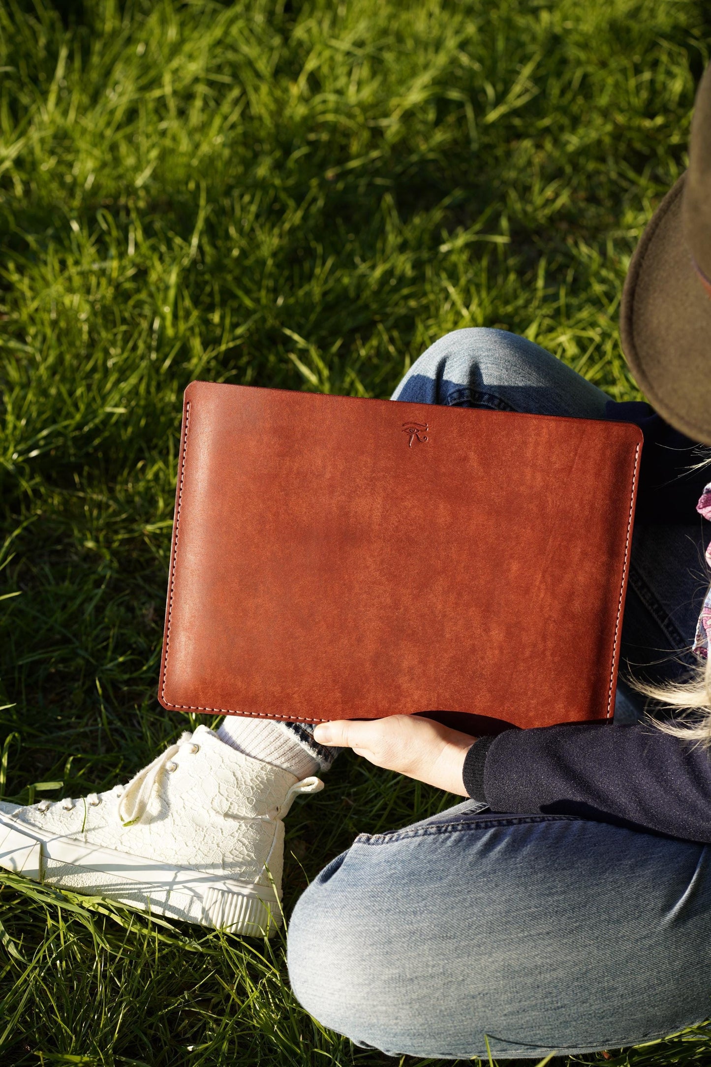 MacBook sleeve | leather MacBook sleeve | MacBook sleeve | minimalist MacBook sleeve | 13", 14", 15", 16"