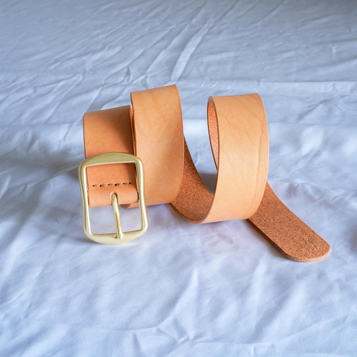 leather belt Handmade vegetable tanned Italian leather Polished Brass Buckle