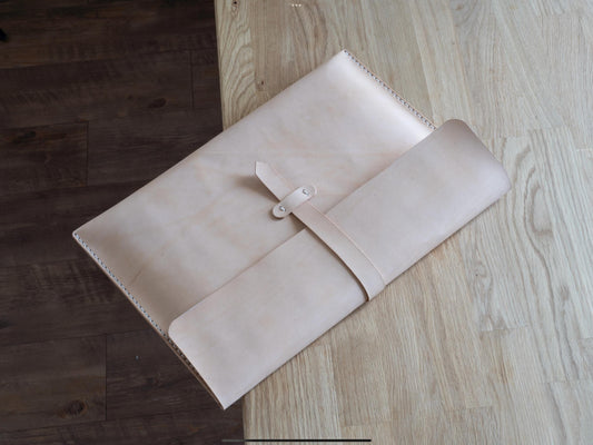 MacBook Sleeve 11,13,14,15,16 und 17 Zoll,Veg Leder, Schwarz