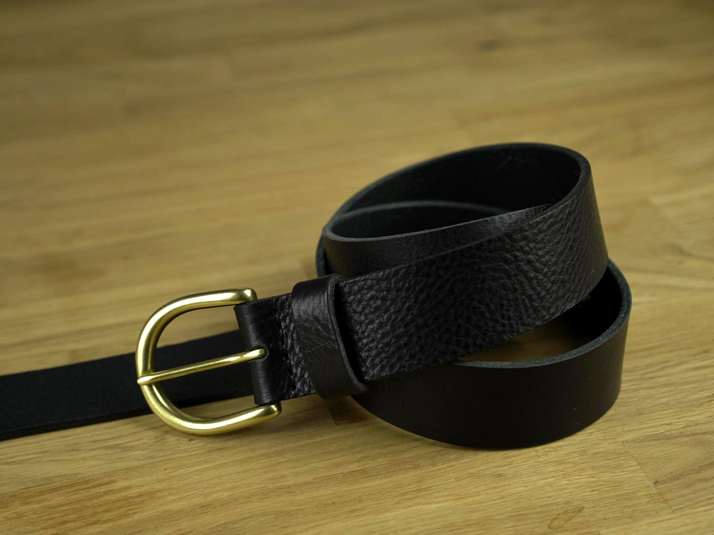 leather belt Handmade vegetable tanned Italian leather Polished Brass Buckle
