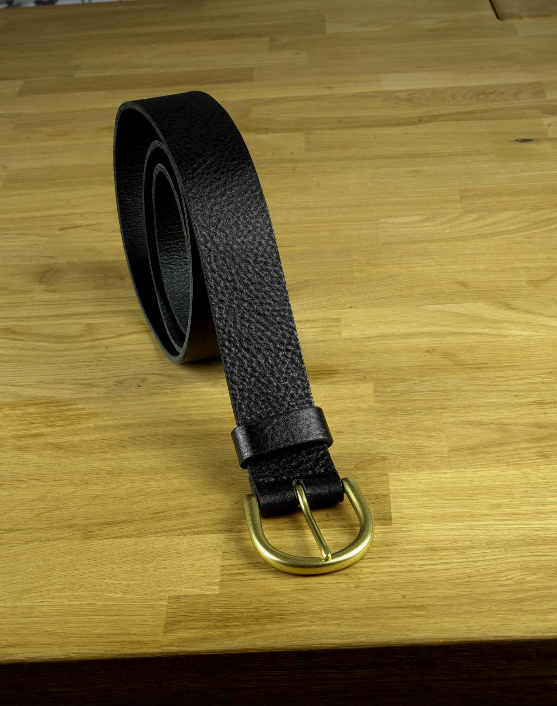 leather belt Handmade vegetable tanned Italian leather Polished Brass Buckle