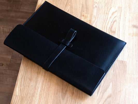 MacBook Lederhülle Notebook Hülle mit Klappe Laptop Sleeve minimalistische MacBook Hülle | 13", 14", 15", 16" Notebook 17 Schwarz