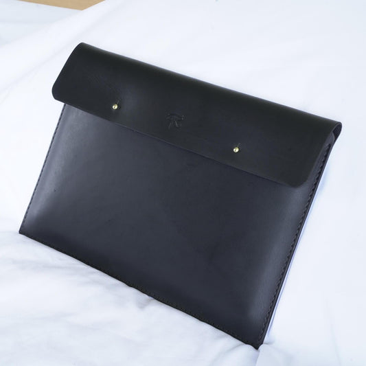 MacBook sleeve | leather MacBook sleeve | MacBook sleeve | minimalist MacBook sleeve | 13", 14", 15", 16" | black