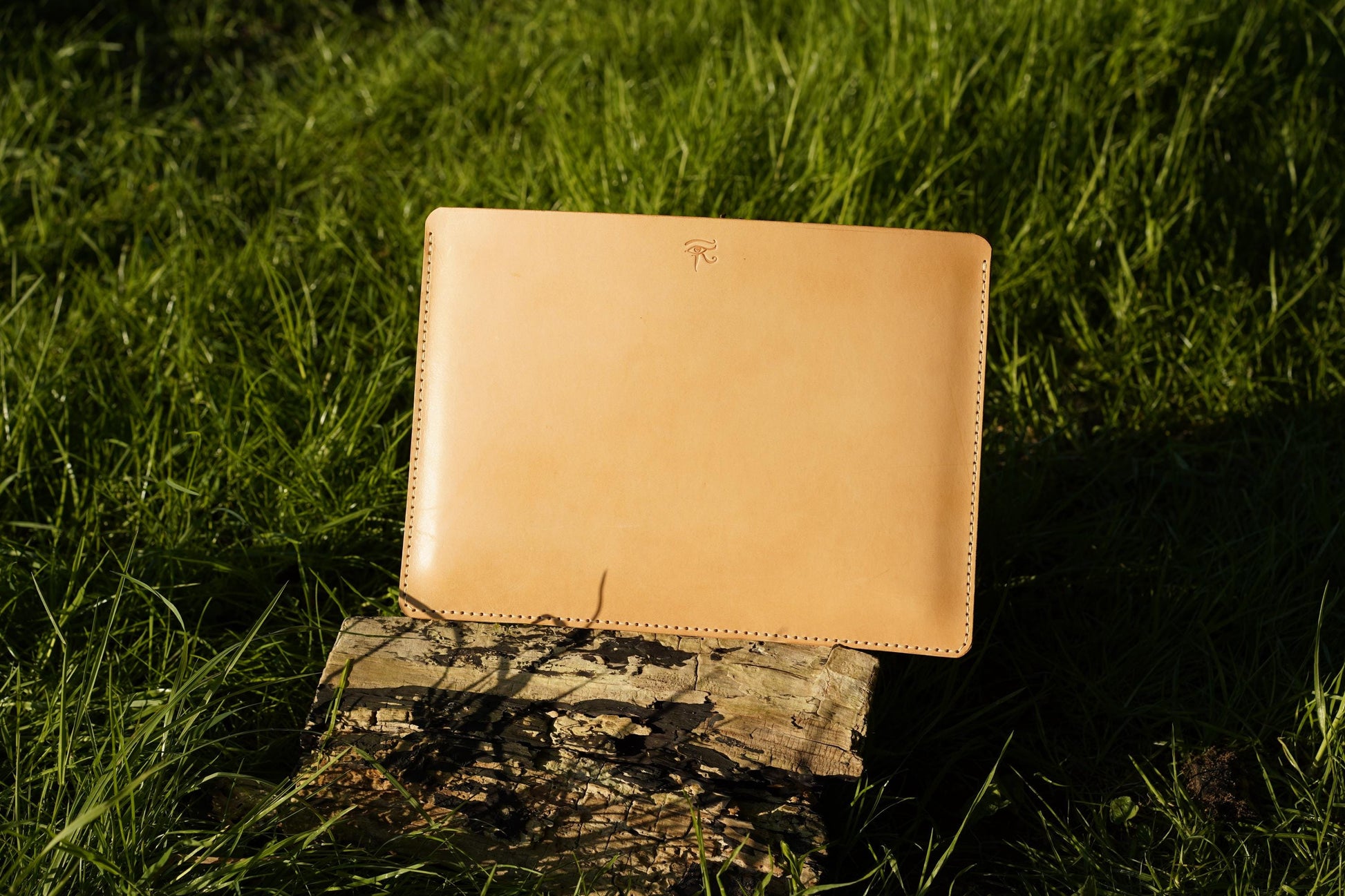 MacBook sleeve | leather MacBook sleeve | MacBook sleeve | minimalist MacBook sleeve | 13", 14", 15", 16" |