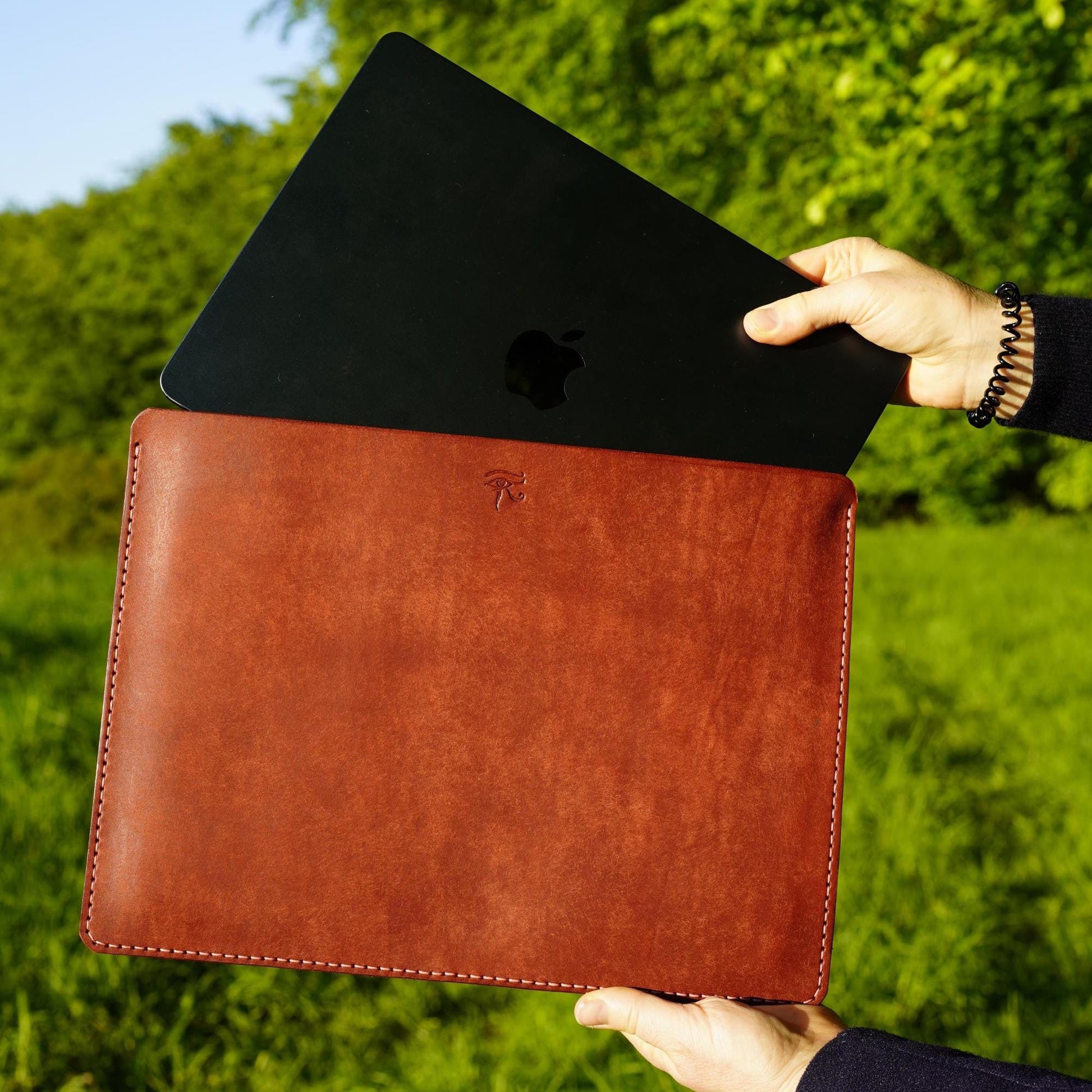 MacBook sleeve | leather MacBook sleeve | MacBook sleeve | minimalist MacBook sleeve | 13", 14", 15", 16"