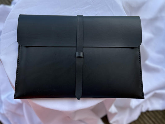 MacBook Lederhülle Notebook Hülle mit Klappe Laptop Sleeve minimalistische MacBook Hülle | 13", 14", 15", 16" Notebook 17 Schwarz