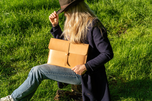 MacBook Lederhülle Notebook Hülle mit Klappe Laptop Sleeve minimalistische MacBook Hülle | 13", 14", 15", 16" Natural