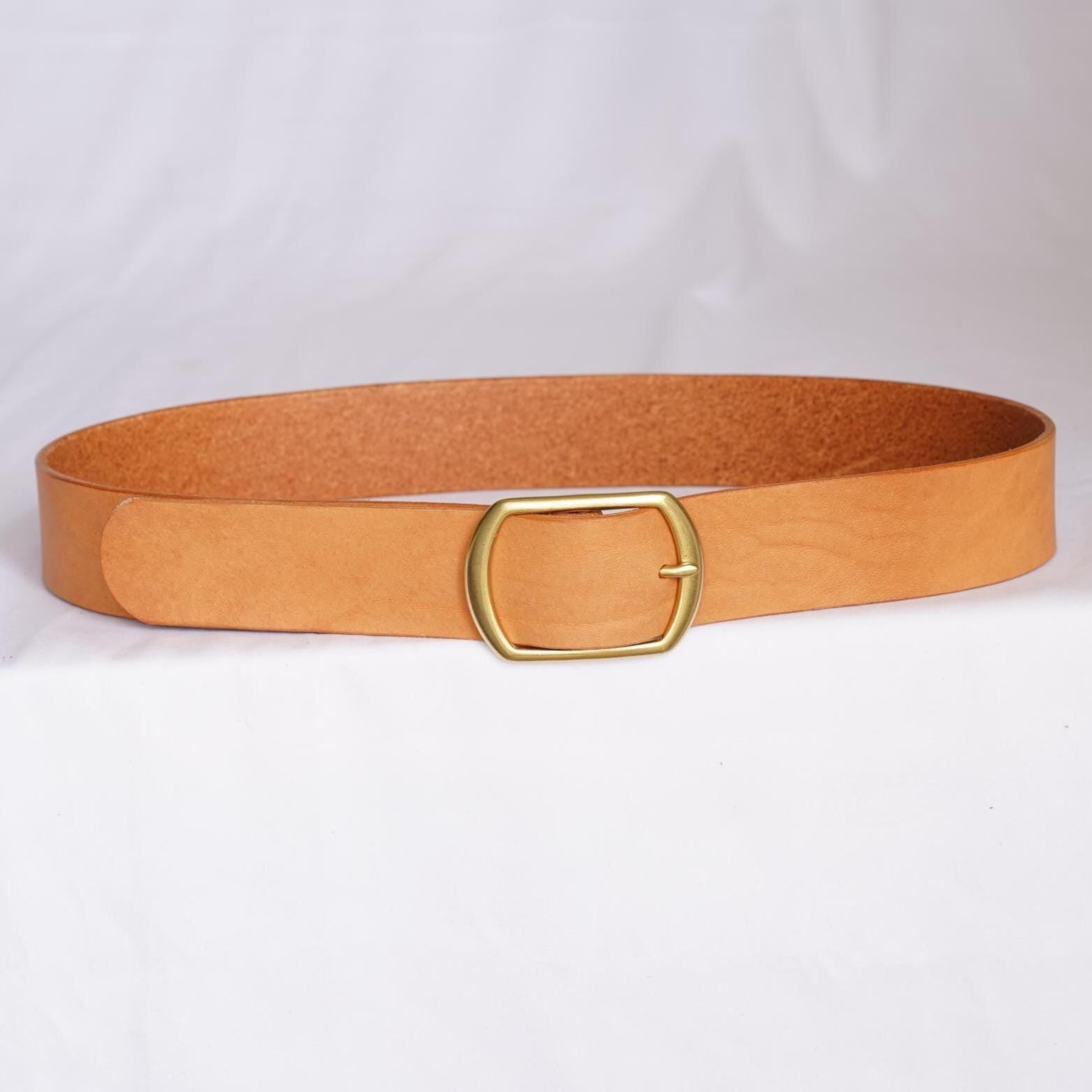 leather belt Handmade vegetable tanned Italian leather Polished Brass Buckle
