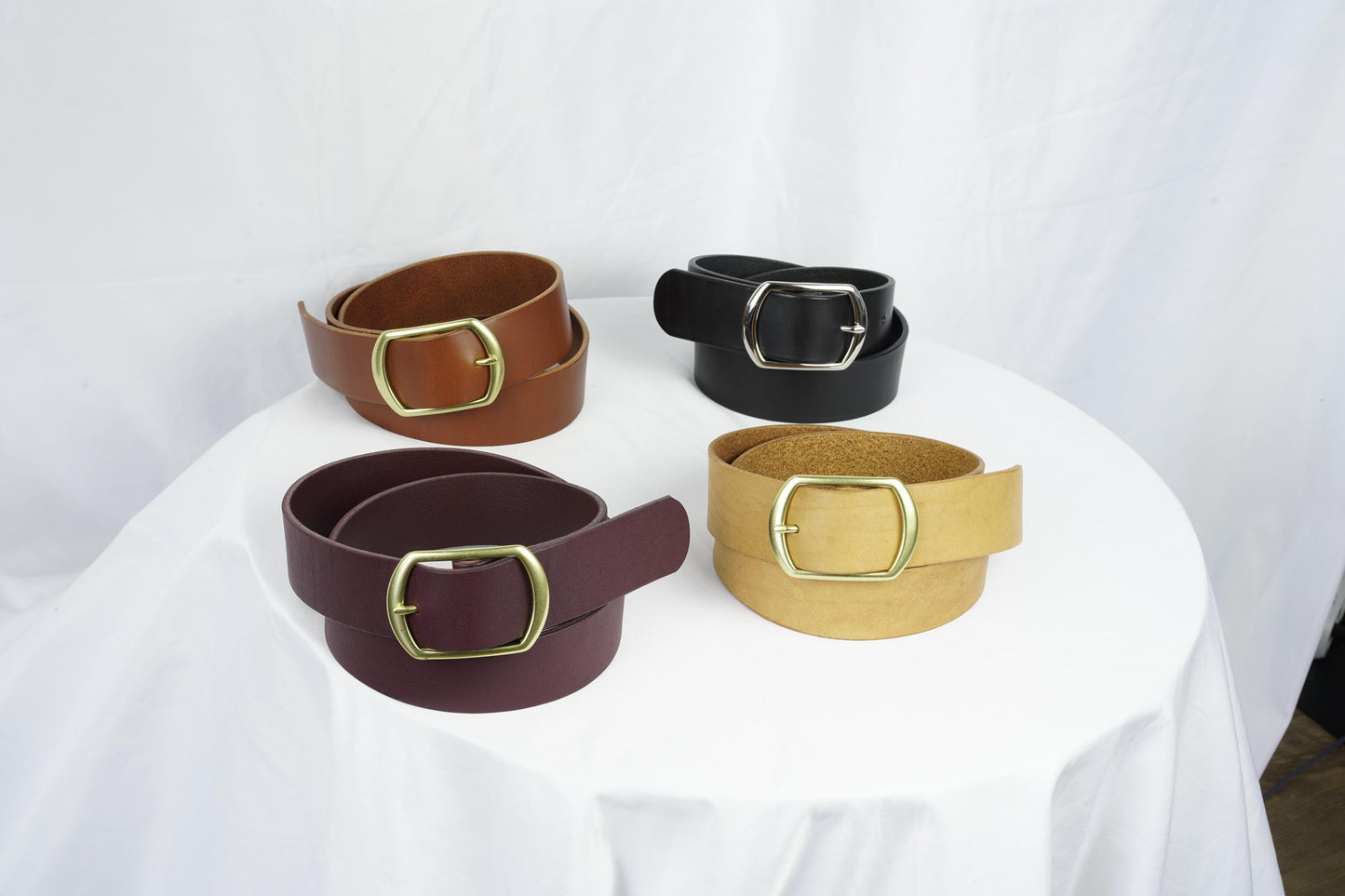 custom-made leather belt from vegetable-tanned Tuscan leather | Handcrafted Women belt | Made in Germany | Leather of Italian quality