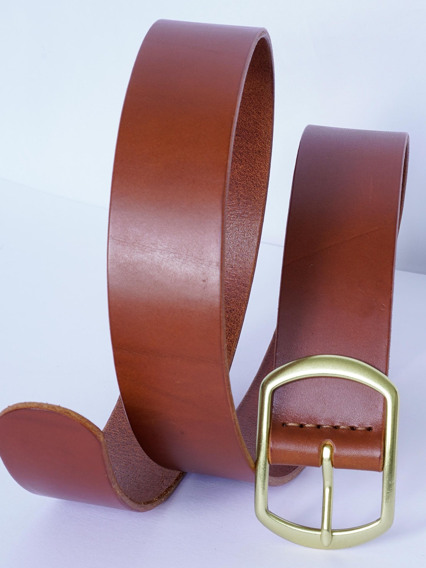 custom-made leather belt from vegetable-tanned Tuscan leather | Handcrafted Women belt | Made in Germany | Leather of Italian quality