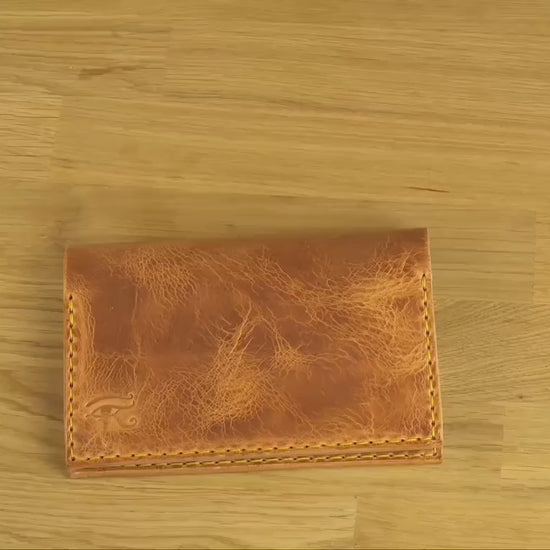 All-in-One-Lederetui: Passhülle, Feldnotizen-Cover & Brieftasche | Handmade Geschenkidee für den Sohn